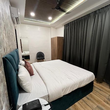 Hotel Vedicvista Indore Eksteriør billede
