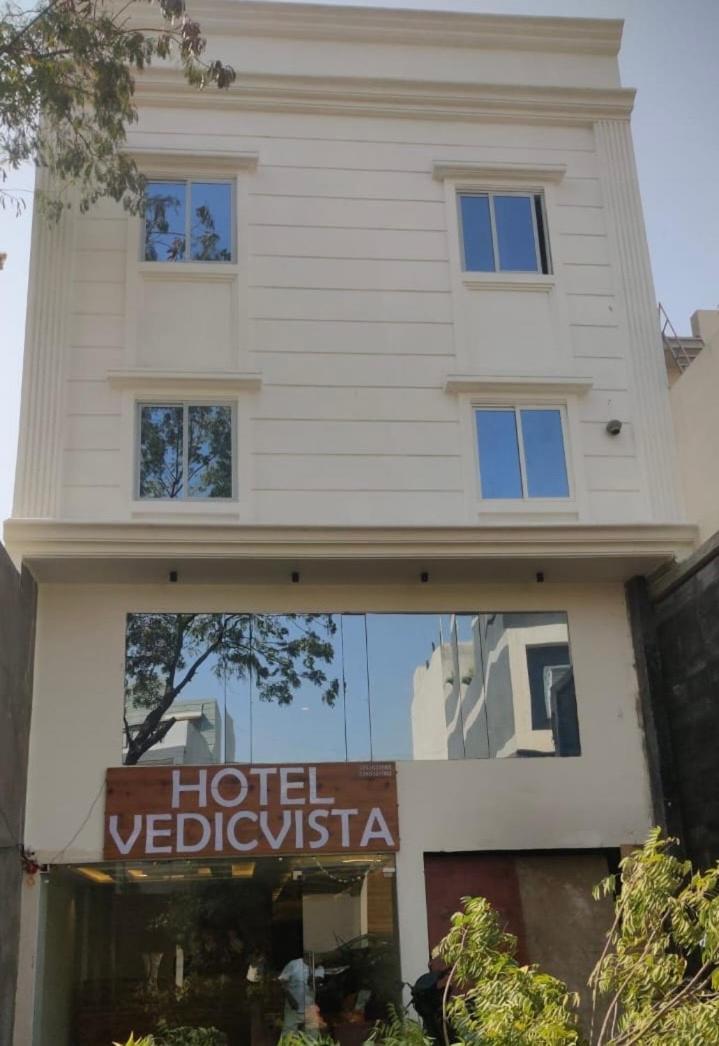 Hotel Vedicvista Indore Eksteriør billede